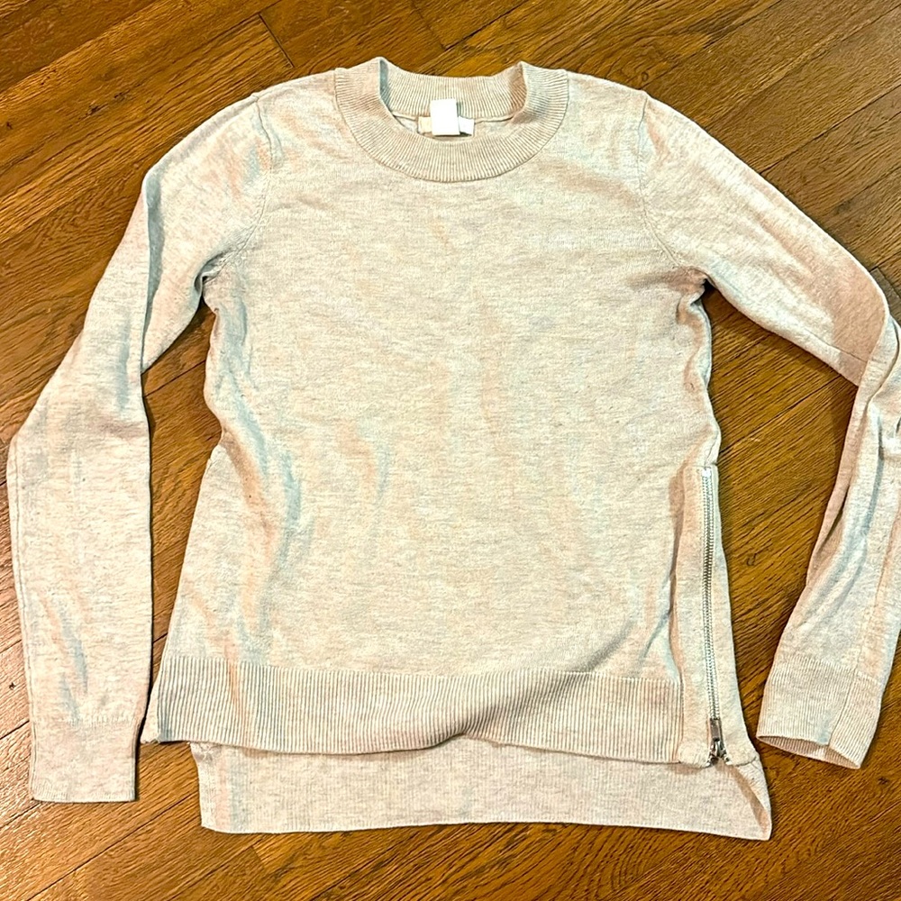 H&M Conscious Sweater, Women’s Size XS, Excellent Condition! Cream Oatmeal Color